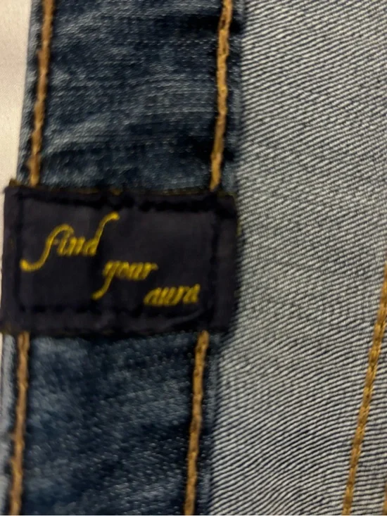 Aura from the Women at Wrangler Bootcut Jeans Size 14 Short Dark Wash - Picture 7 of 8